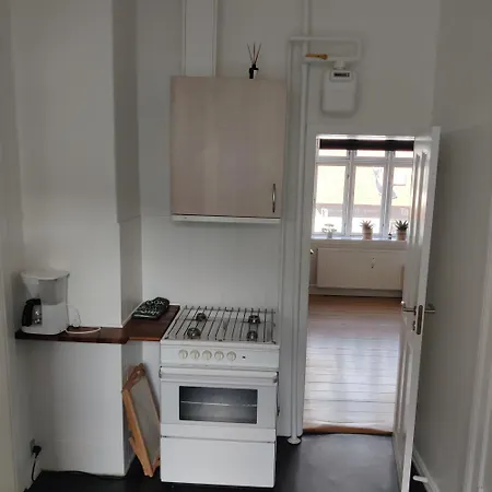 Beatiful Minimalistic For 5 Person Central Apartment *